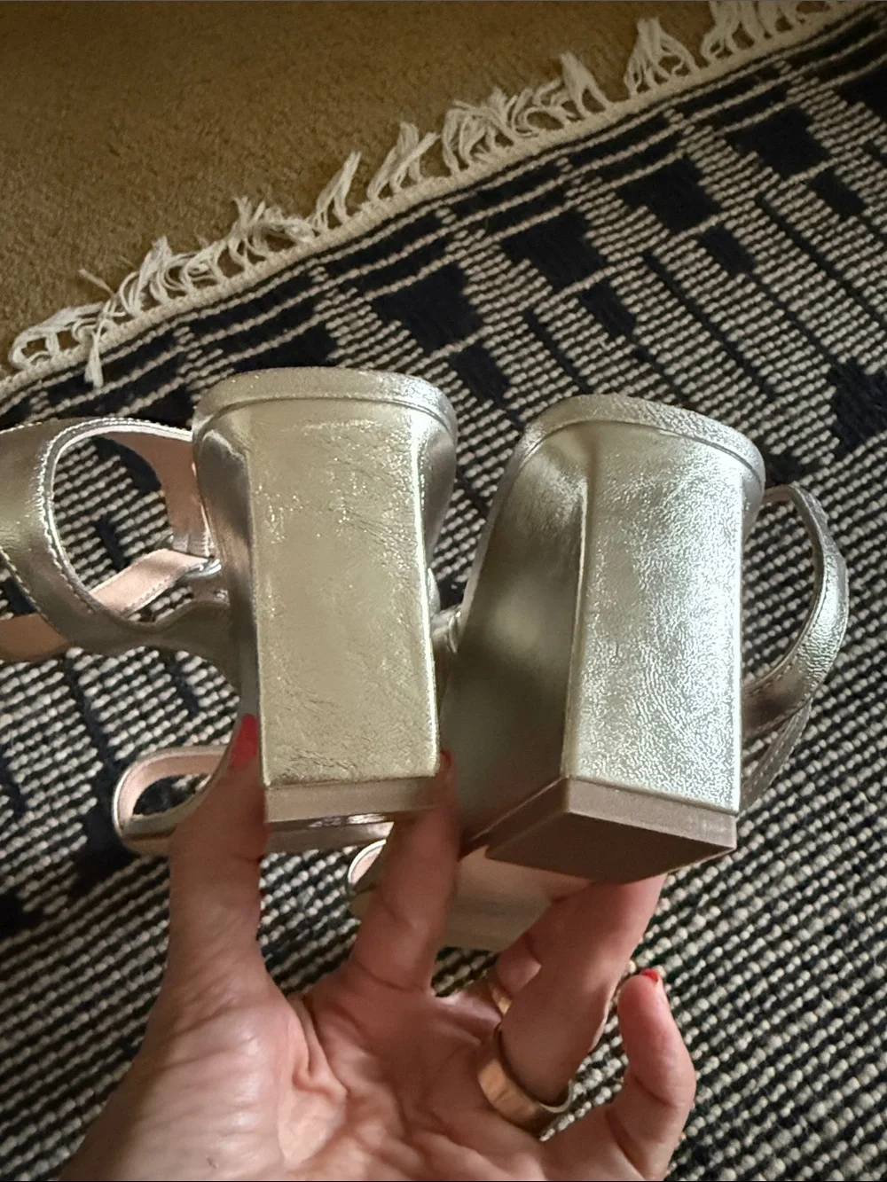 Agl mimi wedge